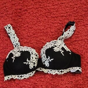 Chic Black and White Lace Bra